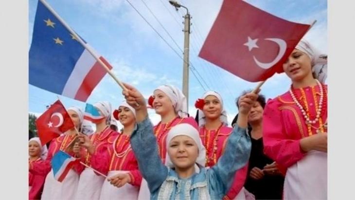 Güllü Karanfil: Gagauz Yeri'nin geleceği için Gaguzcayı çocuklarımıza öğretmeliyiz