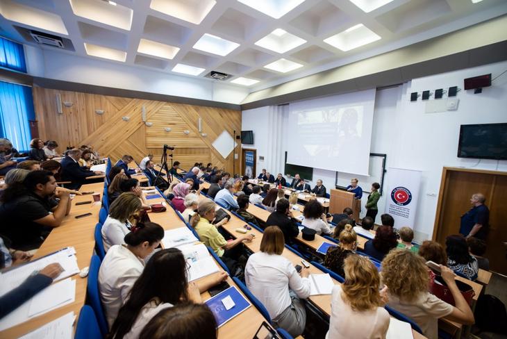 TİKA Türk Dil ve Kültürüne Sahip Çıkıyo